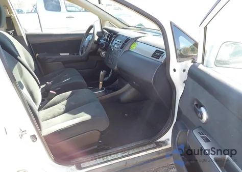 2010 Nissan Versa 1.8S z USA, uszkodzony, nr VIN 3N1BC1AP1AL465539